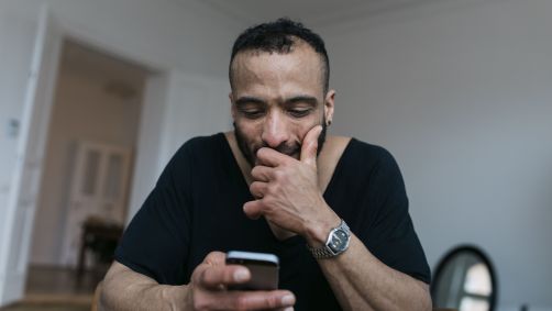 Termos importados do inglês, como ghosting e benching, têm dominado o vocabulário dos jovens