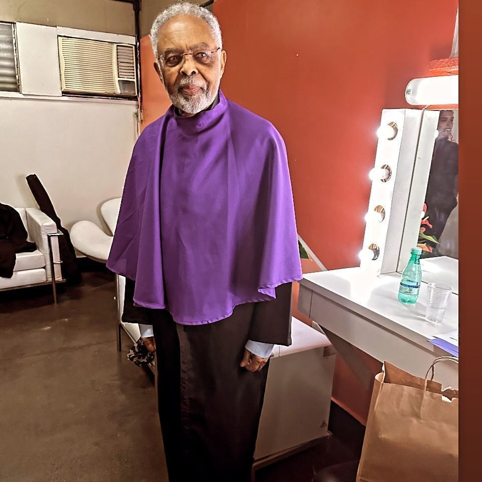 Cantor Gilberto Gil antes da homenagem em que recebeu na Uerj / Instagram/Gilberto Gil