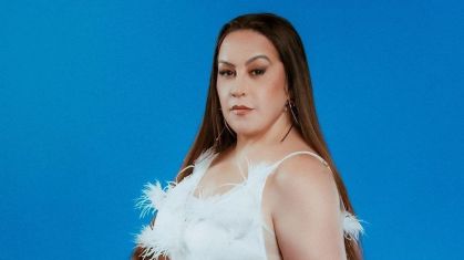 Gina Garcia, mãe de Gloria Groove, lançará seu álbum de estreia chamado "Tô Pronta"
