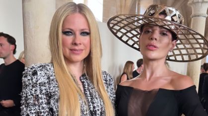 Gkay encontra com Avril Lavigne na semana de alta-costura de Paris