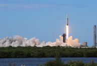 SpaceX é liberada para lançar foguete Falcon 9 após falha; apuração continua