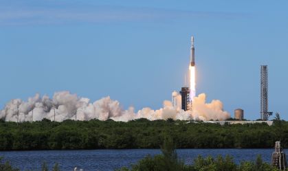 SpaceX é liberada para lançar foguete Falcon 9 após falha; apuração continua