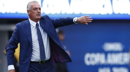 Gustavo Alfaro durante o empate entre Costa Rica e Brasil pela Copa América