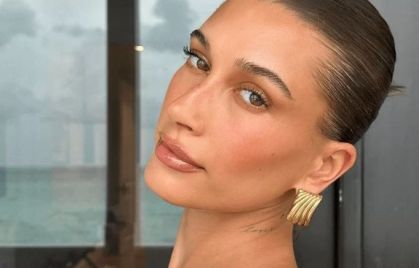 Hailey Bieber