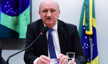Exoneração de Neri Geller é publicada após polêmica do leilão de arroz