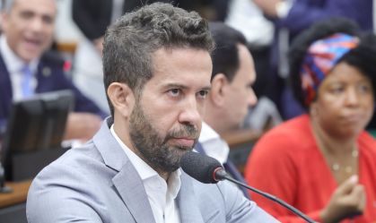 André Janones: Conselho de Ética arquiva processo que poderia cassar  deputado por "rachadinha"