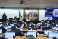 Com placar de 47 a 17, CCJ da Câmara aprova PEC das Drogas
