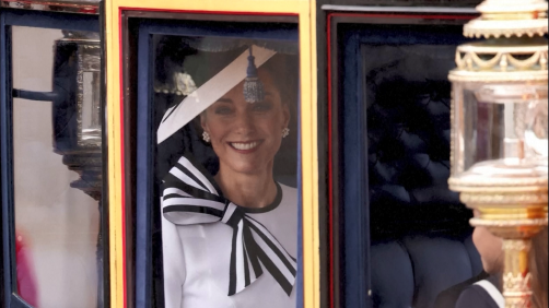 Kate, Princesa de Gales, faz a primeira aparição pública desde o diagnóstico de câncer no Trooping the Color