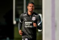 Santos tem interesse na contratação de Léo Natel, do Corinthians