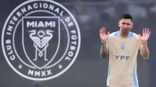 Lionel Messi durante treino da Seleção Argentina