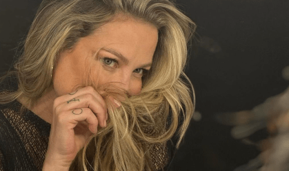 Luana Piovani anuncia stand-up em Portugal e diz que estará "quase pelada"