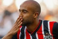 Lucas lamenta erros do São Paulo no clássico: 
