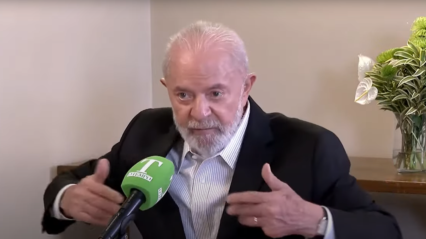 Lula concedeu entrevista coletiva à rádio FM O Tempo