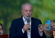 Lula volta a defender números da economia e diz que o país vive “bom momento”