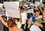 Manifestantes ocupam Avenida Paulista contra PL do aborto