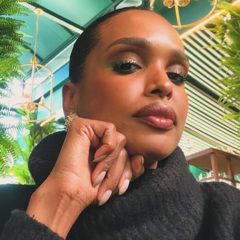 Veja as apostas de maquiagem para o inverno 2024 / Instagram/Katia Araujo