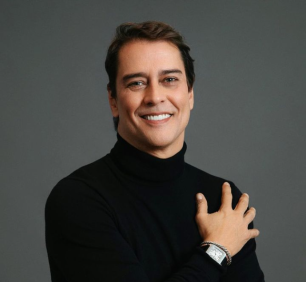 Marcello Antony troca carreira de ator para virar corretor de imóveis em Portugal