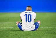 Tartaruga Ninja? Mbappé revela máscara que deverá usar na Eurocopa