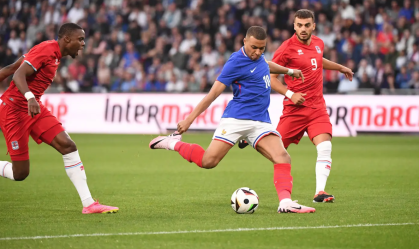 Mbappé em amistoso da França