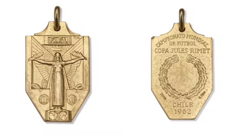Medalha conquistada por Pelé na Copa de 1962 / Foto: Reprodução