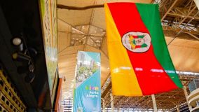 Mercado Público de Porto Alegre é reaberto após 41 dias