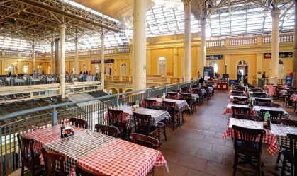 Mercado Público de Porto Alegre é reaberto após 41 dias