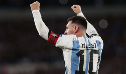 Paraguai proíbe torcedores com camisas de Messi em partida contra a Argentina