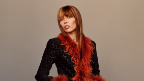 Miley Cyrus posou para a W Magazine