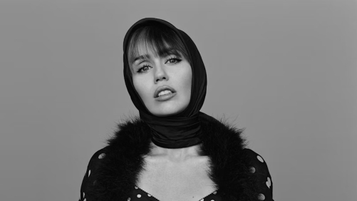 Miley Cyrus posou para a W Magazine