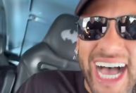 Neymar vai a shopping em São Paulo para renovar CNH e causa alvoroço; veja