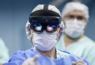 Óculos de realidade mista são usados pela 1ª vez no Brasil para remover tumor no pulmão