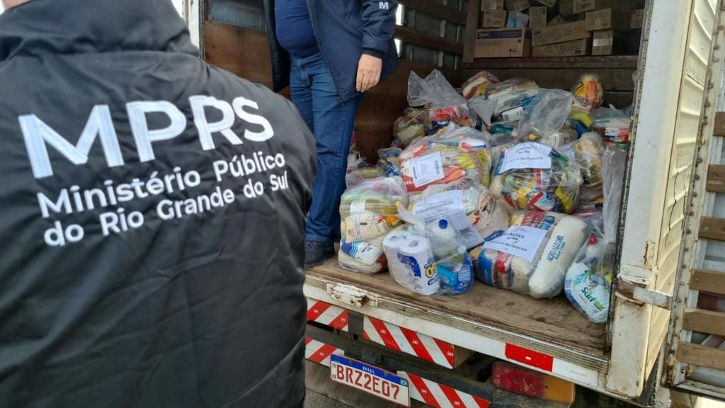 Operação contra suspeitos de desviar doações às vítimas das enchentes para campanha eleitoral é realizada no RS