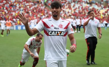 Paquetá com a camisa do Flamengo