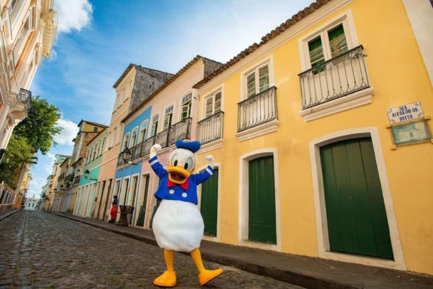 Donald em sua visita ao Brasil durante o Carnaval 2024 / Divulgação