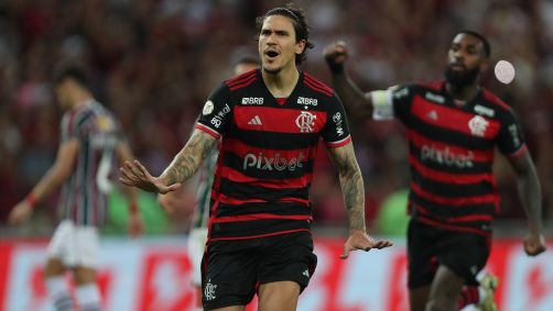 Pedro comemora o gol da vitória do Flamengo sobre o Fluminense