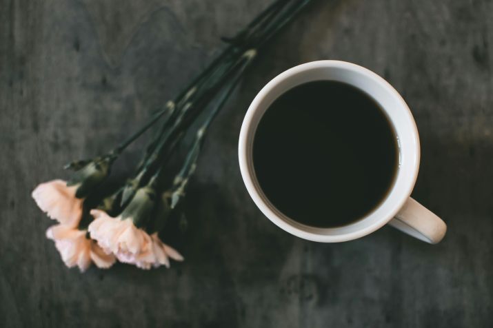 Para além de um docinho saboroso, o chocolate também pode ser utilizado em simpatias / Pexels