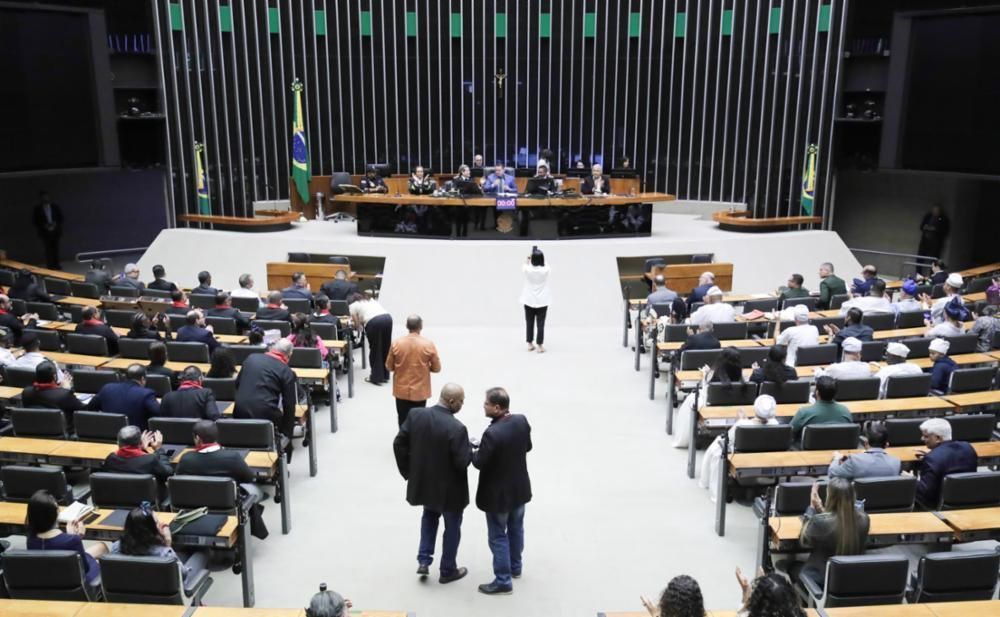 Juristas apontam inconstitucionalidade na PEC da Bandidagem, aprovada na Câmara e em análise no Senado