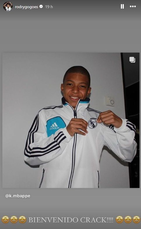 Rodrygo postou sobre a transferência de Mbappé ao Real Madrid / Reprodução/Instagram Rodrygo