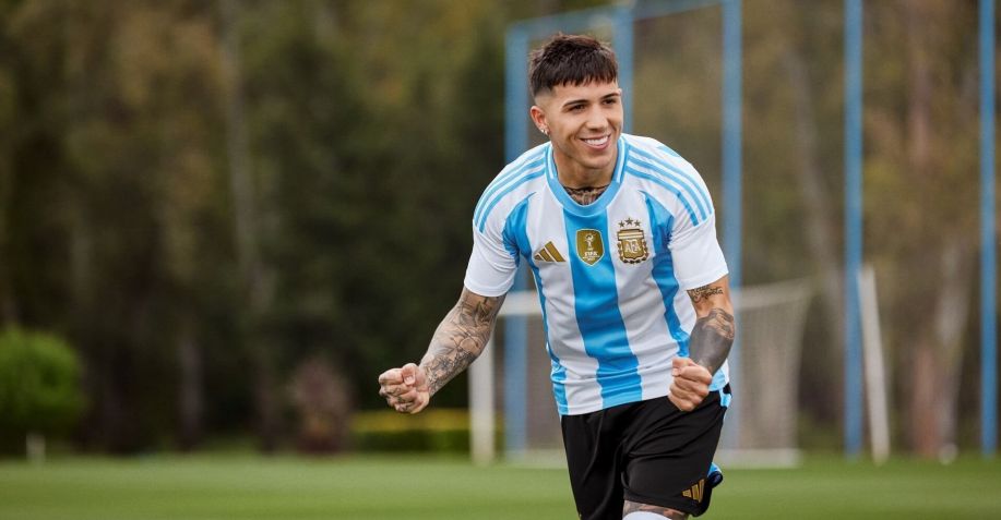 Primeiro uniforme da Argentina / Divulgação/Adidas