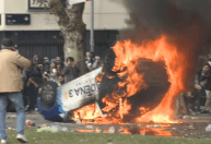 Polícia da Argentina entra em confronto com manifestantes do lado de fora do Congresso