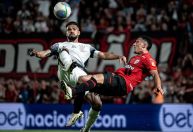 Raniele valoriza entrega do Corinthians e comenta crise vivida pelo clube