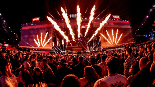 Além das montarias, os eventos trazem artistas de grandes destaques no cenário musical