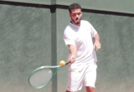 Criado no futebol, filho de Ronaldo prefere tênis e basquete