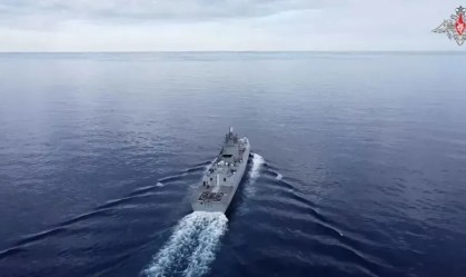 Frota russa realiza exercícios militares no Atlântico a caminho de Cuba