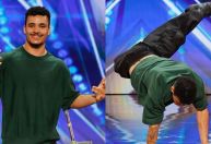 Brasileiro impressiona jurados do America's Got Talent e é ovacionado