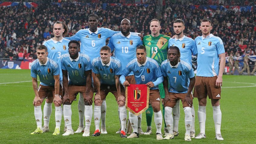 Bélgica utilizando camisa azul na Eurocopa • Foto: Crystal Pix/MB Media/Getty Images