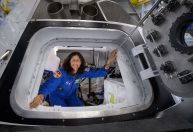 Nasa diz que astronauta presa no espaço está saudável após rumores; entenda