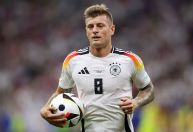 Toni Kroos é o meia com mais passes certos na Euro; veja ranking