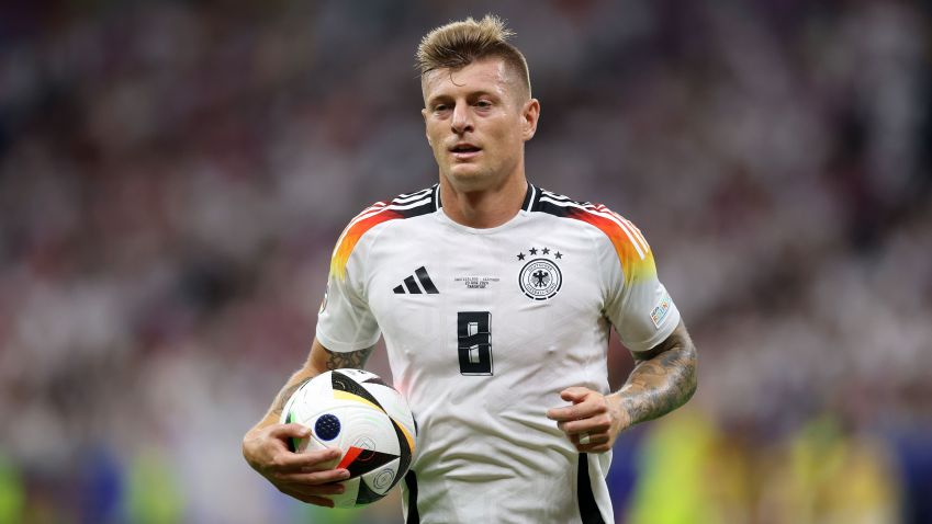 Toni Kroos está com a Alemanha na Euro / Lars Baron/Getty Images