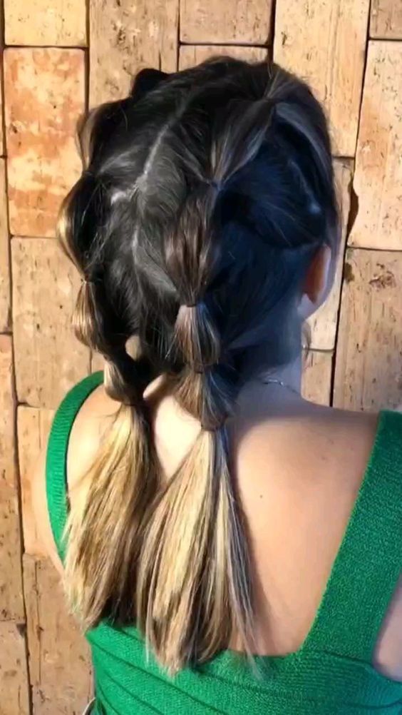 Trança com gominhos / Instagram/ Larissa Gaia